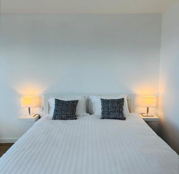 پانسیون Waterfront Fjord House