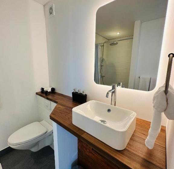 پانسیون Waterfront Fjord House