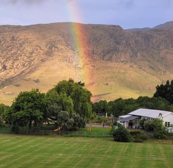 Taimana Boutique Motel