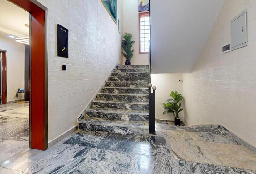 Yanna Apartment By Khaliques