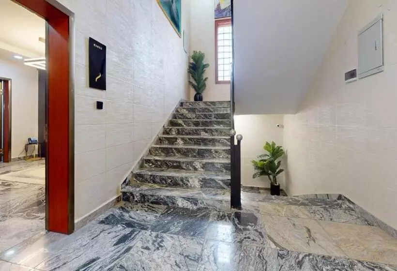 Yanna Apartment By Khaliques