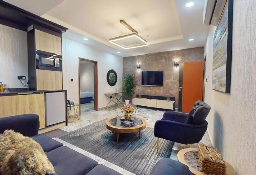 Yanna Apartment By Khaliques