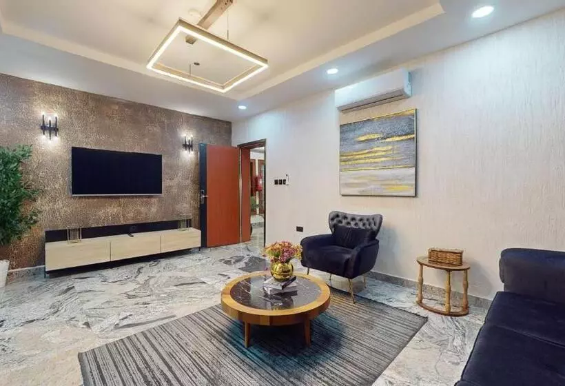 Yanna Apartment By Khaliques