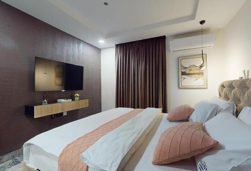 Yanna Apartment By Khaliques