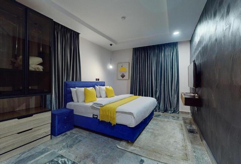 Yanna Apartment By Khaliques