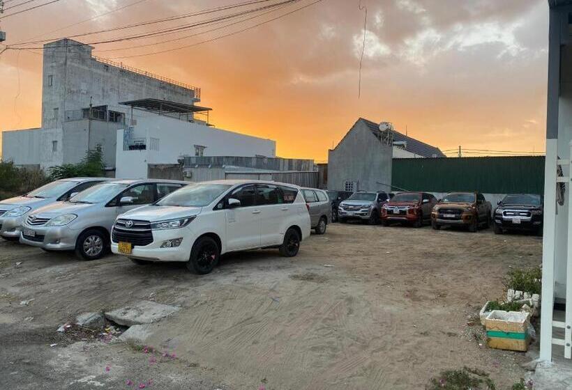 هتل Khách Sạn Bảo Quân Núi Sam