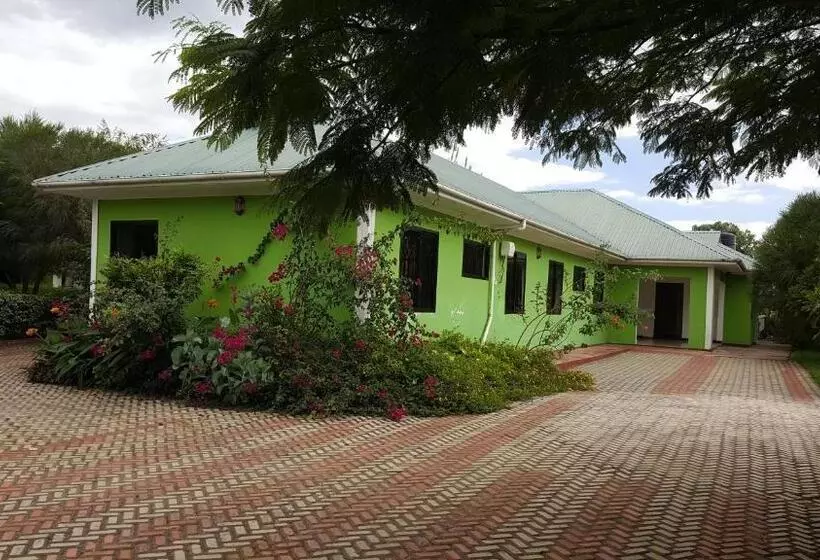 Hotelli Macarela Inn