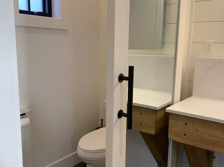 هتل The Scout Boutique Cottages