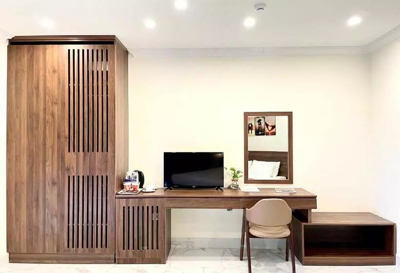 Hoàng Triều Hotel   Marina Bình Dương