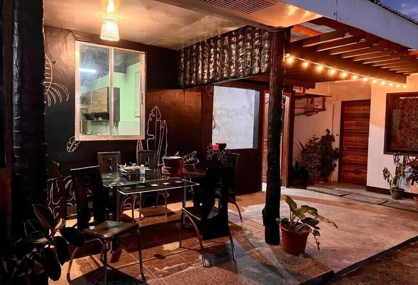 پانسیون Jancas Vacation Home Camiguin Couple Room 1