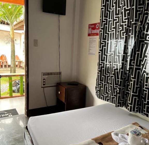 پانسیون Jancas Vacation Home Camiguin Couple Room 1