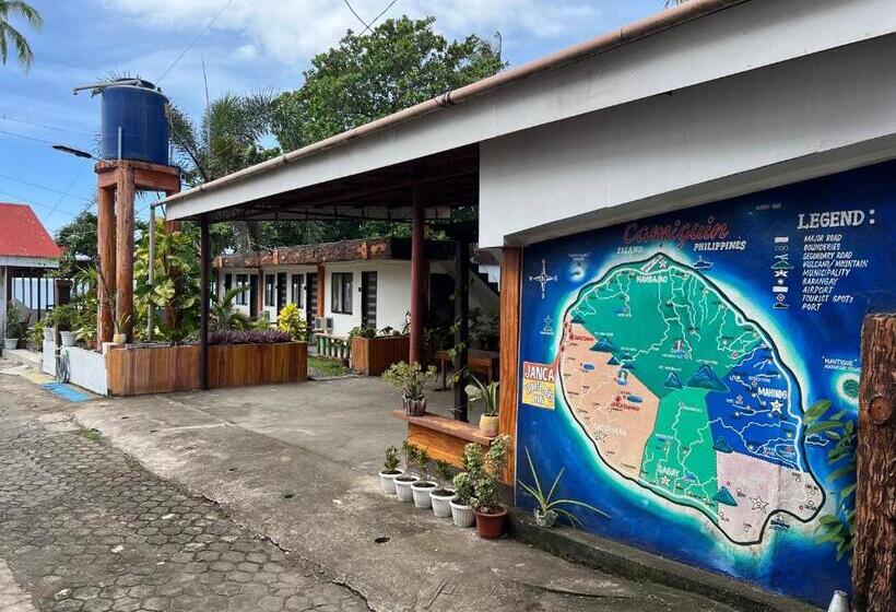 پانسیون Jancas Vacation Home Camiguin Couple Room 1