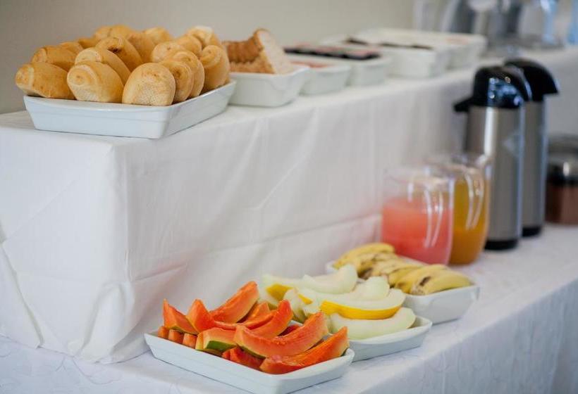 فندق صغير Clh Suites Curitiba