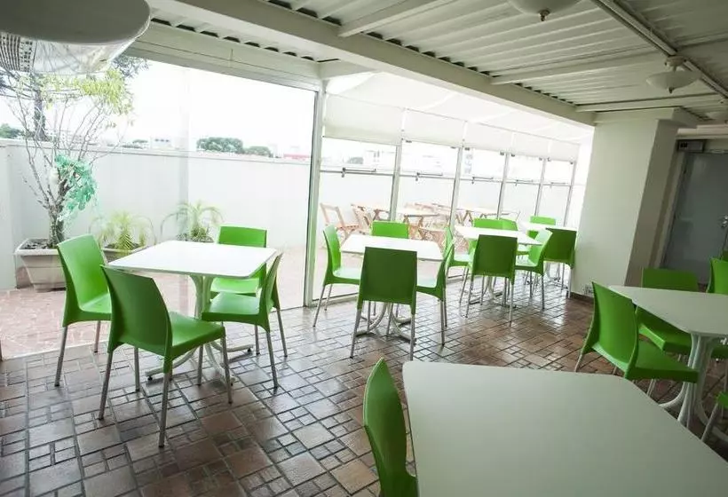 Общежитие Clh Suites Curitiba