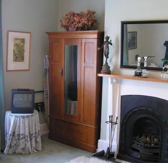 민박 Colonial Accommodation At Undine