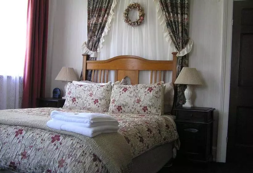 민박 Colonial Accommodation At Undine