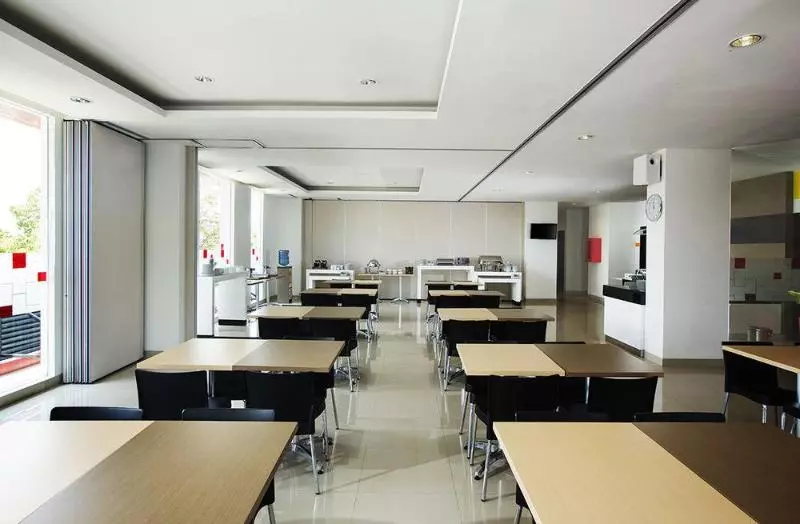 Amaris Hotel Simpang Lima