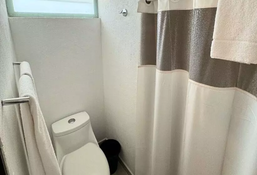 هتل Barra De Navidad