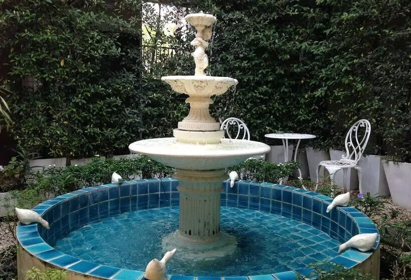 호텔 C2 Residence Boutique