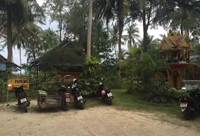 Отель Chaloklum Bay Resort