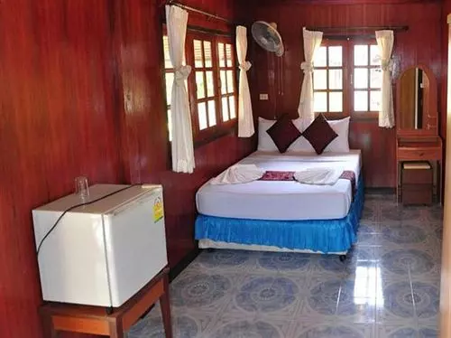 Отель Chaloklum Bay Resort