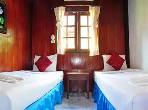 Отель Chaloklum Bay Resort