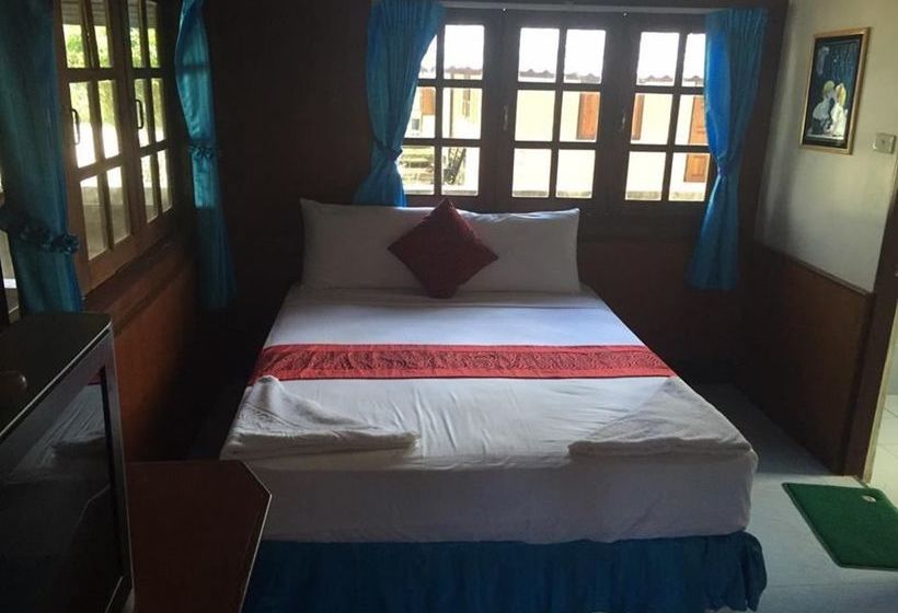 ホテル Chaloklum Bay Resort