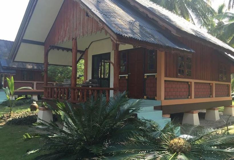 ホテル Chaloklum Bay Resort