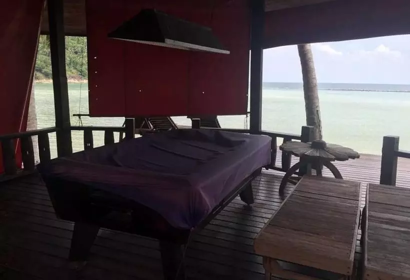 Отель Chaloklum Bay Resort