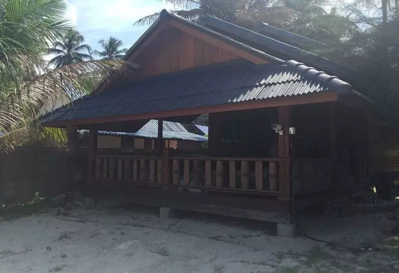 Отель Chaloklum Bay Resort