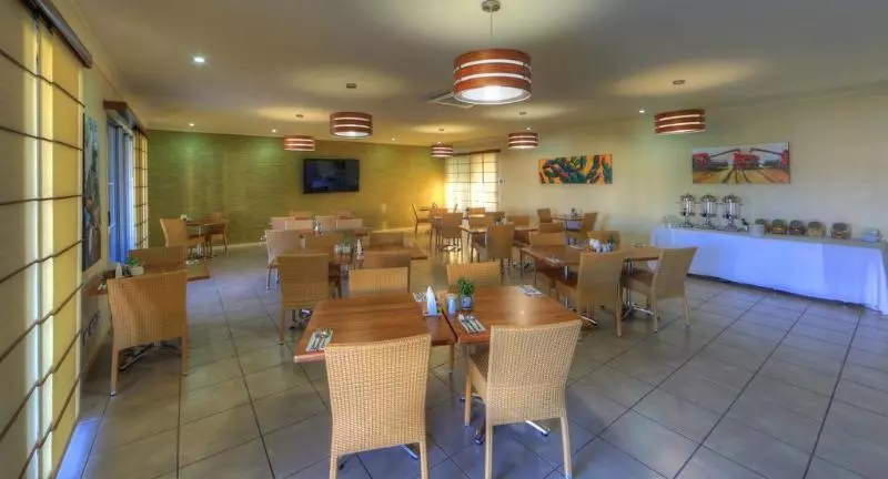 Отель Chinchilla Motor Inn