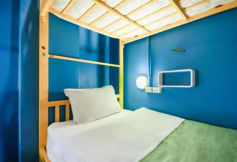 酒店 Fin Hostel Phuket