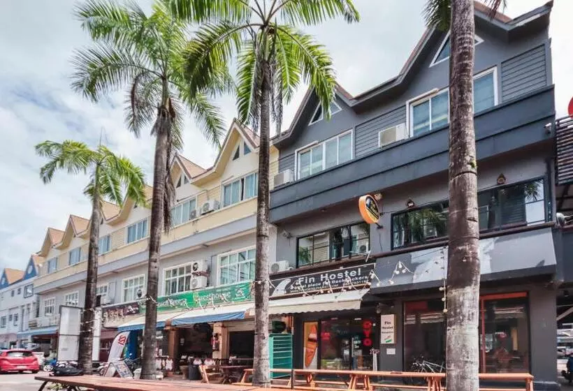 酒店 Fin Hostel Phuket