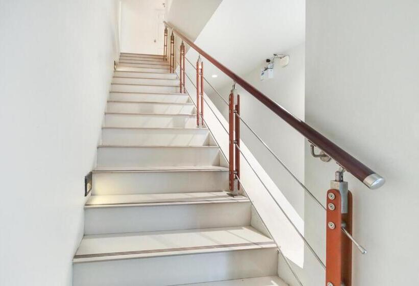 酒店 Fin Hostel Phuket