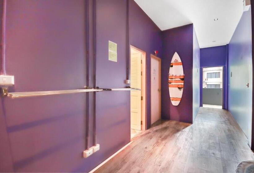 酒店 Fin Hostel Phuket