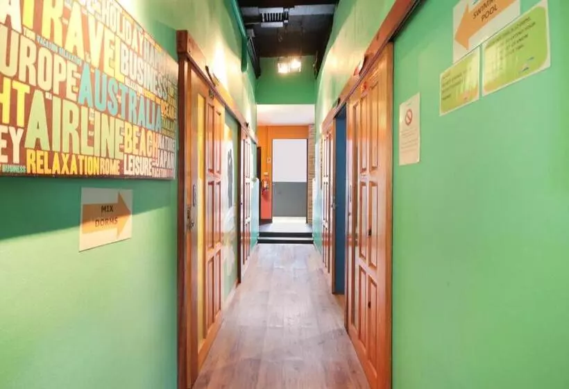 酒店 Fin Hostel Phuket