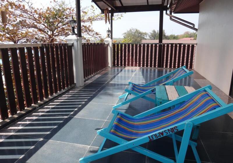 Отель Sinsamut  Koh Samed