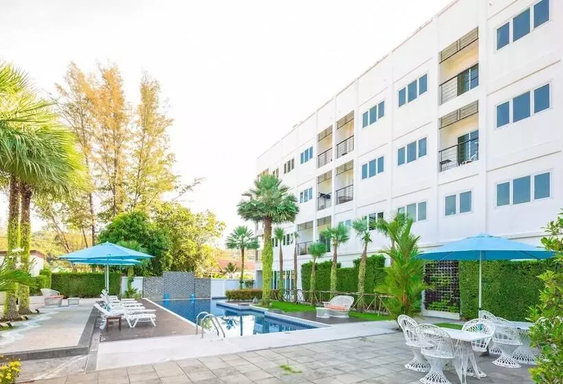 בית מלון כפרי Sungthong Kamala Beach Resort