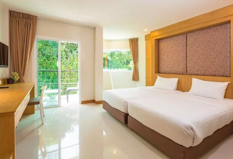 בית מלון כפרי Sungthong Kamala Beach Resort