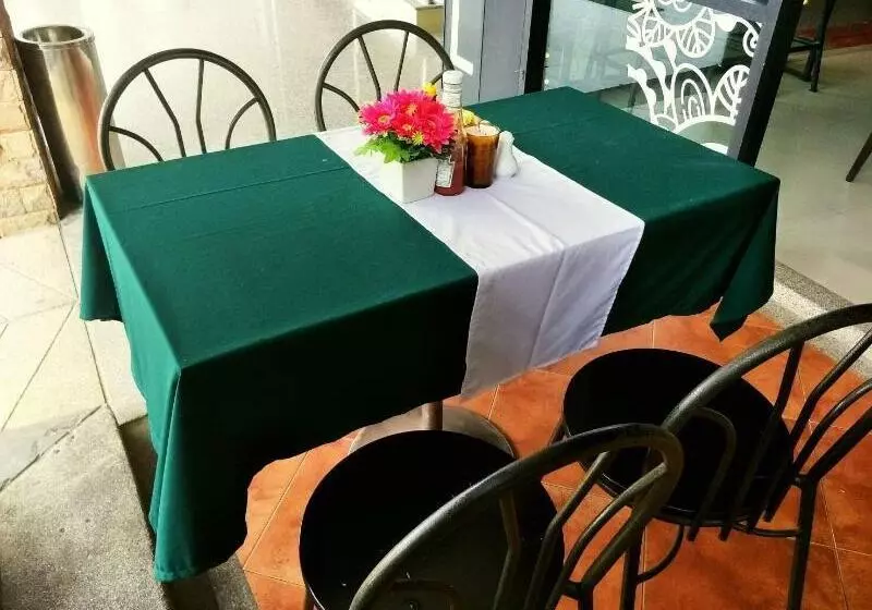 هتل Green Residence