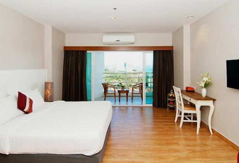 בית מלון כפרי V8 Seaview Jomtien