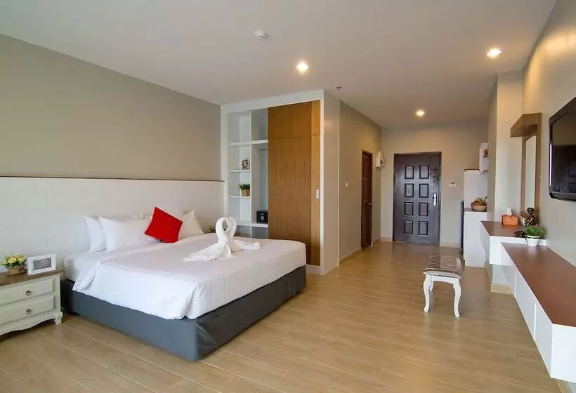 Hotel V8 Seaview Jomtien