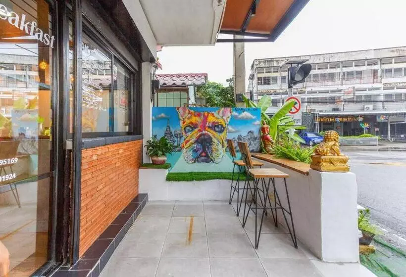 Отель Yak Guesthouse