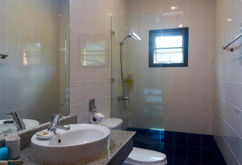 Phuket Riviera Villas