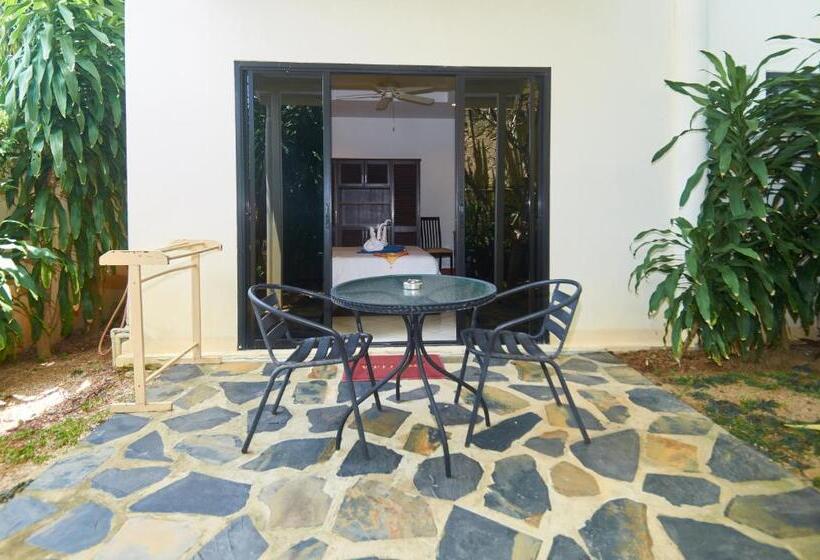 Phuket Riviera Villas