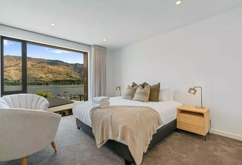 Retkeilymaja Lakeside Luxury Studio Apartment