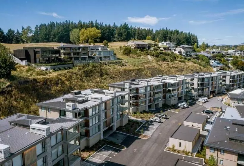 Retkeilymaja Lakeside Luxury Studio Apartment