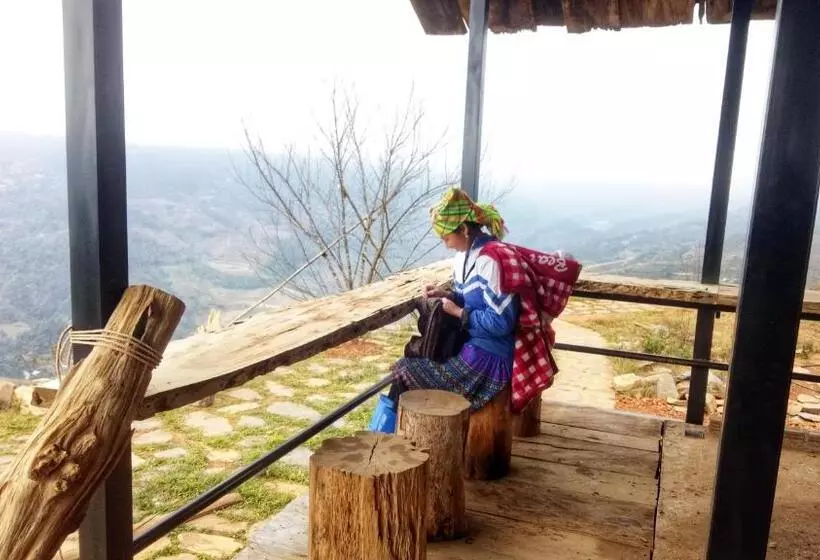 تختخواب و صبحانه A Su Homestay Mù Cang Chải