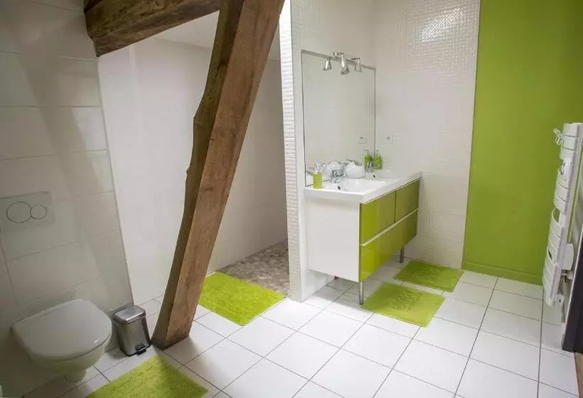 Aamiaismajoitus (B&B) Maison Maupas Chambre Bleue