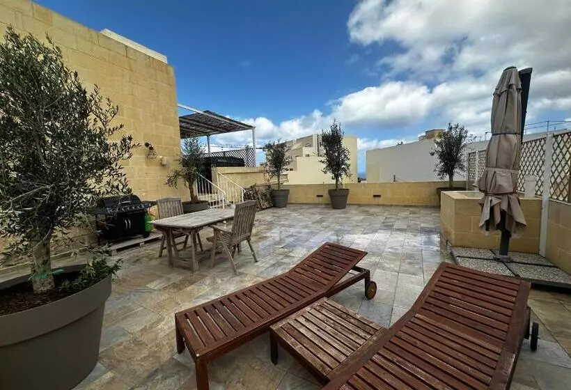 تختخواب و صبحانه Ta Pinu Spa Suite   Luxury Heritage Living
